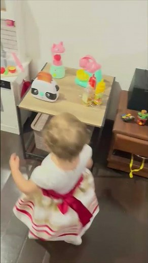 Family Surprises Daughter With Kitchen Playset and She Excitedly Shows Her Appreciation