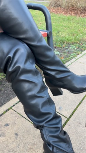 Maszur on Instagram: "✨December 6th — let the magic begin. 🎅✨"