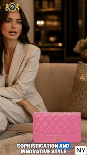 CHANEL GABRIELLE DE MATELASSÉ SHOULDER BAG