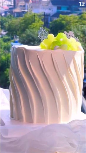 So simple! A few strokes create a beautiful cake #shorts #howto