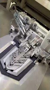 Automatic pocket attach machine quick change for denim, jeans