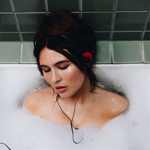 Mimi Webb - Confessions Album Tracklist and Lyrics