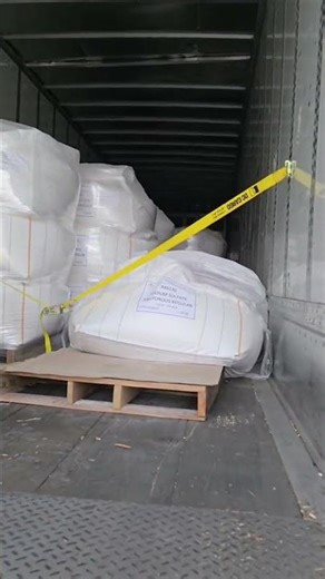 Esto pasa cuando manejas frenas demasiado fuerte en un trailer