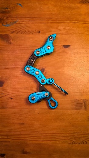 Honey Brothers on Instagram: "Attaching the @notchequipment Magneato to the Rope Runner Vertec. #honeybros #notchequipment #arbgear #treegear #arborist"