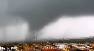 Maltempo Sicilia: spaventoso #tornado si abbatte su #Avola e sulla Valle di #Noto! | Mattia Giordano