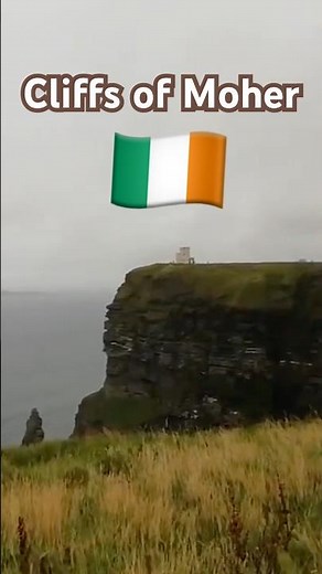 Views from the edge of Ireland: The Cliffs of Moher 🇮🇪