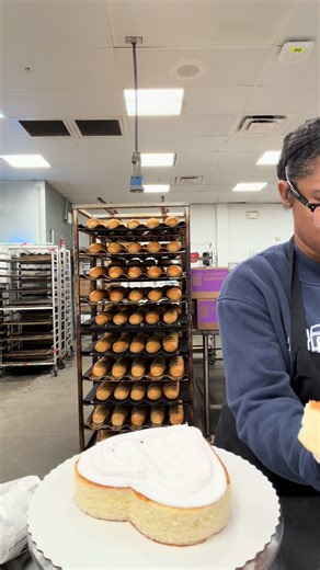 Niiiiaaaaa (@nia2016)’s videos with Toms Diner - gray