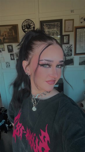 phoenix/phee on TikTok