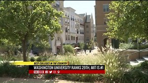 Katy Perry Crashes Wedding in St. Louis