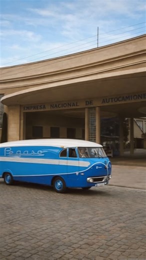 Imaginando el mítico Pegaso "Bacalao" y posibles (o imposibles 😂) variantes, si no se hubiera quedado en un simple prototipo creado en 1952. Música: Bob Thompson - "Super Chief" (1960) #reels #Pegaso #camiones #españa #nostalgia | Carlos RetroPhuture