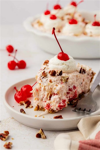 Comment RECIPE and I’ll send it straight to your DMs! 📩👇 My no-bake secret for the easiest, creamiest, most impressive dessert! 🍍🥥✨ Or get the recipe instantly here 👉: https://www.bostongirlbakes.com/millionaire-pie/ | Boston Girl Bakes