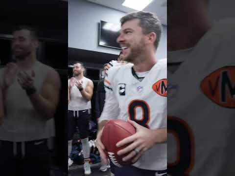 Inside the Bears' locker room after Week 4 win vs. Raiders