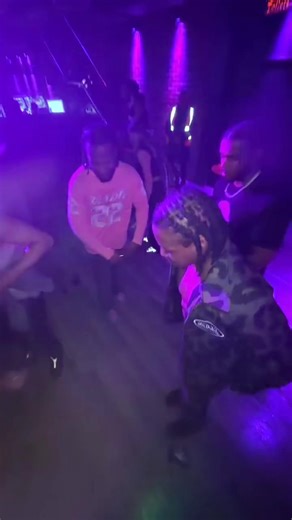 Steppers Dance Moves for House Music Enthusiasts