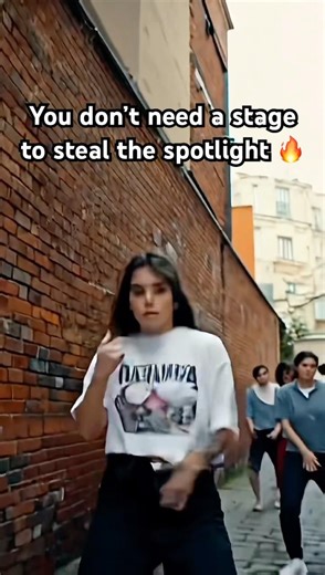 Can street dancers really turn an alley into a stage? 💃🔥