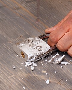 2.5M views · 1.1K reactions | Dissolving Aluminum With Gallium?! | Creative Panda | Facebook