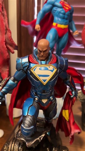 Superman vs Lex Luthor — comparing these DC statues #Superman #LexLuthor #DC