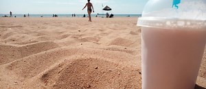 Szybkie przekąski idealne na plażę. Zamiast śmieciowego jedzenia zrób coś sam!