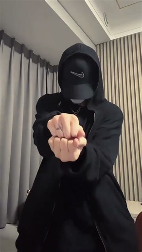 It's really powerful #glamour swing #dance trend on Douyin map