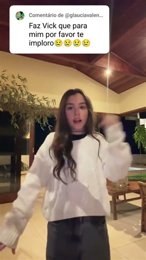 Vick Bertran Dançando-.| { Tik Tok Dos Famosos Dance }