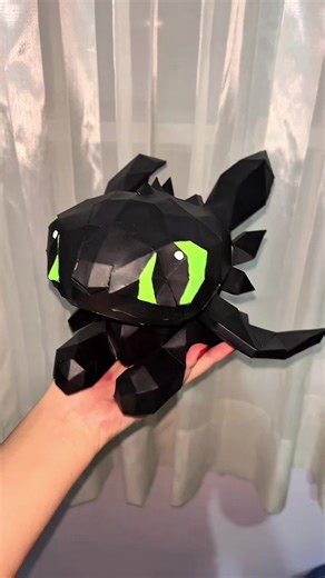 Lo que sea por hacerlo feliz ✨ #paratii #httyd #comoentrenaratudragon #fyp #geek #chimuelo #hiccuphaddock