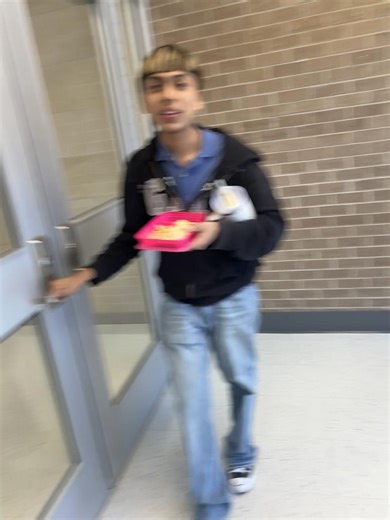 got locked out nd hg ain’t wanna open the door💔✌️ #fyp #viral #foryoupage