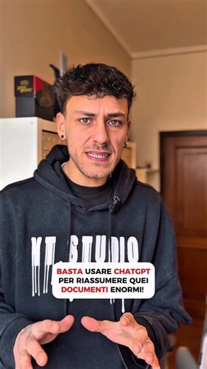 Eduardo Riccio on Instagram: "Basta usare ChatGPT per riassumere documenti! #chatgpt #intelligenzaartificiale #riassunti Sito Web Tech Computer File Documenti Riassunti Studenti Scuola Università"