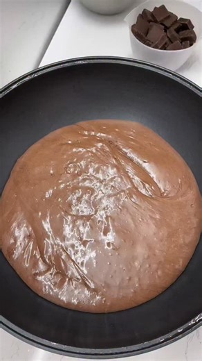 Food Videos on Instagram: "Stir-fry a pot of chocolate brains and have a blast! #SnowflakeCrisps"