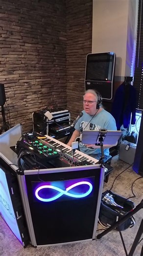 Live Looping Melodic House Jam