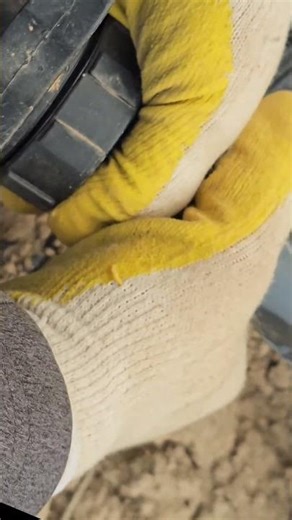 How to Easily and Quickly Connect a Sprinkler Hose T-T (Valve) (God of Farming)