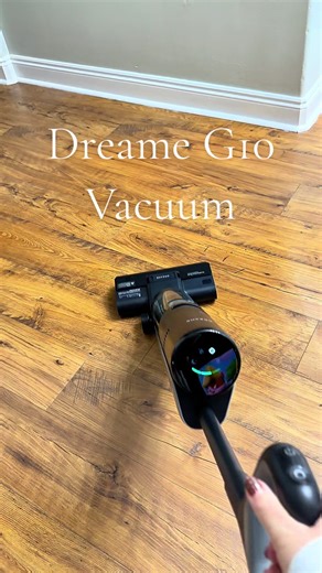 The best mop/vac ever!! It’s the Dreame G10 and it’s literally the vacuum of my dreams ❤️❤️ #vacuum #mop #tiktokshopblackfriday #tiktokshopcybermonday #dreameg10