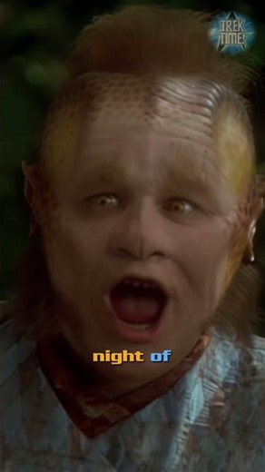 Neelix tries to amuse Tuvok from "Tuvix" #startrek #voyager #scifi #television #90s #shorts
