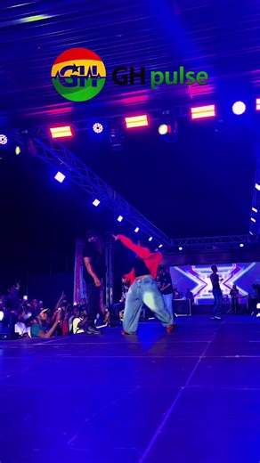 @Gyakie on stage, emotions in the air every note, every lyric, every voice in the crowd moving as one. #gyakie #teensrave #ghanatiktok🇬🇭 #viralclips #blogger