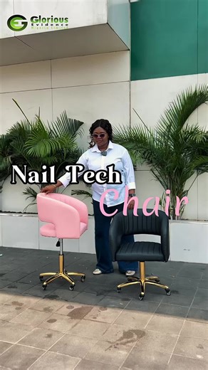 Upgrade your nail station with our swivel nail tech chairs designed for comfort and flexibility 💅✨ These stylish chairs come with smooth swivel movement and easy height adjustment, allowing nail technicians to work comfortably throughout the day. Built with soft cushioned seats and strong wheels for easy movement around your workstation, they are perfect for busy nail salons and beauty studios. Available in beautiful Pink 💗 and classic Black 🖤 to match different nail salon setups while adding