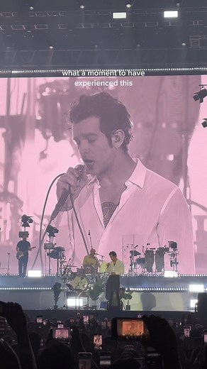 Live Performance of Robbers by The 1975 in Manila 2023