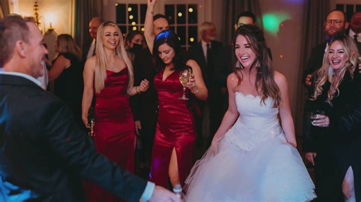 Woman accepts wedding dress offer from stranger