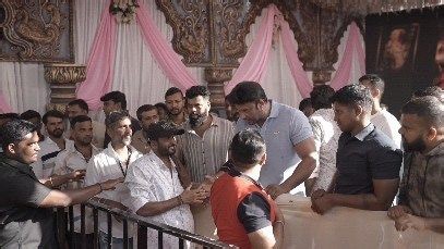 Shrivathsa on Instagram: "#darshanthoogudeepasrinivas #kannada #mysore #dboss #karnataka #mandya #dcompany #kannadamovies #mysuru #sumalathaambareesh #ballery #ballari #mysuru #mysuru_memes #banglore #bengaluru #banglore #tumkur #chitradurga #hassan #davangere #davanagere #darwad #udupi #manglore #mangaluru #madkeri #belgavi #belguim @darshanthoogudeepashrinivas @chandrakumar__1011"