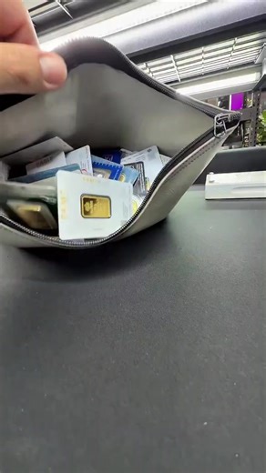 You’ve got gold bars? 🧱🥇 Check this out — let me show you how to stash them correctly in a brick. Clean fit, secure layout, and built to protect what matters. #gold #silver #GoldBrick #GoldBars #stashbrick