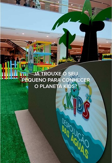 O Planeta Kids é um espaço inédito e gratuito para a criançada se divertir nas férias! 🗓 Até dia 02 de fevereiro. ⏰ Todos os dias, das 12h às 20h 🎯 Idade: De 4 a 12 anos Envie para quem não pode deixar de participar! #barrashopping #newyorkcitycenter #ferias #verao #lazer
