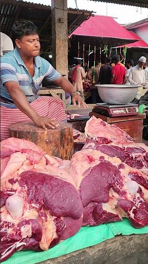 Excellent Cuts Skilled Butcher।। Meat Cutting #cowmeat #beef #expert #skills #beef #meat