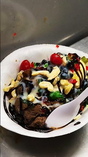 Loaded Chocolate Ice Cream Sundae 🤤🔥 Street Style Dessert