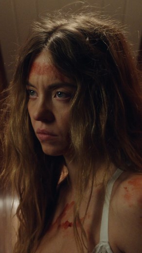 LA BANDE-ANNONCE OFFICIELLE DE "LA FEMME DE MÉNAGE" L’adaptation de "La Femme de Ménage" débarque au cinéma le 24 décembre ! Découvrez la bande-annonce officielle de cet événement très attendu par les fans du livre de Freida McFadden. — #thehousemaid #movie #freidamcfadden #sydneysweeney #amandaseyfried | Gala