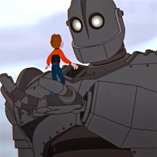 At the Critical Moment, the Iron Giant Saves a Falling Child. 🤖💥#shorts #shortvideo #anime #fyp