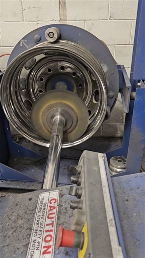 14K views · 147 reactions | Satisfying process. JEM Wheel polisher. From @metalpolisher3826 #metalpolishing #polishing #wheelpolishing Buffs from @alphapolishing compound from @summershine_7 | SummerShine Supply | Facebook