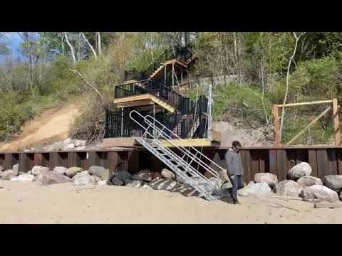 Aluminum Stair with a Manuel Winch