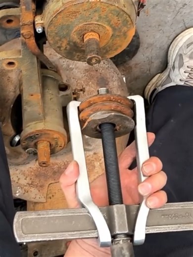 Slide hammer gear puller set, a versatile tool used in automotive mechanics and other fields#foryoupage #hardwaretools #highperformance