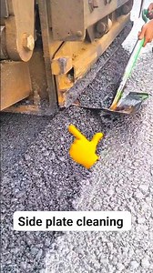 how to clean side plate of pevar machine #heavycivil #grader #sideplate #cleaning #pevar #machine