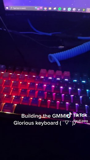 Check out this GMMK keyboard with panda switches 🐼 @glorious