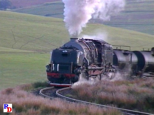 30K views · 1.8K reactions | A well preserved G-O class Garratt locomotive is explained beore we see it making rail enthusiasts happy with a train in the South African hill country. From the Machines of Iron show "South Aftrican Garratts" https://rfd.video/SAGarratts | Steam Giants | Facebook