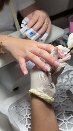 Effective Gel Polish Removal with Mischeering Pads