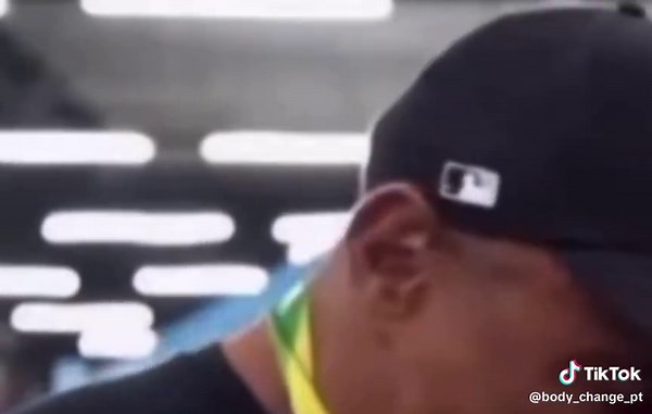 Body change (@body_change_pt)’s videos with som original - Body change